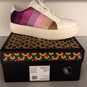 Kurt Geiger London Laney Stripe Crystal Sneaker Size 7